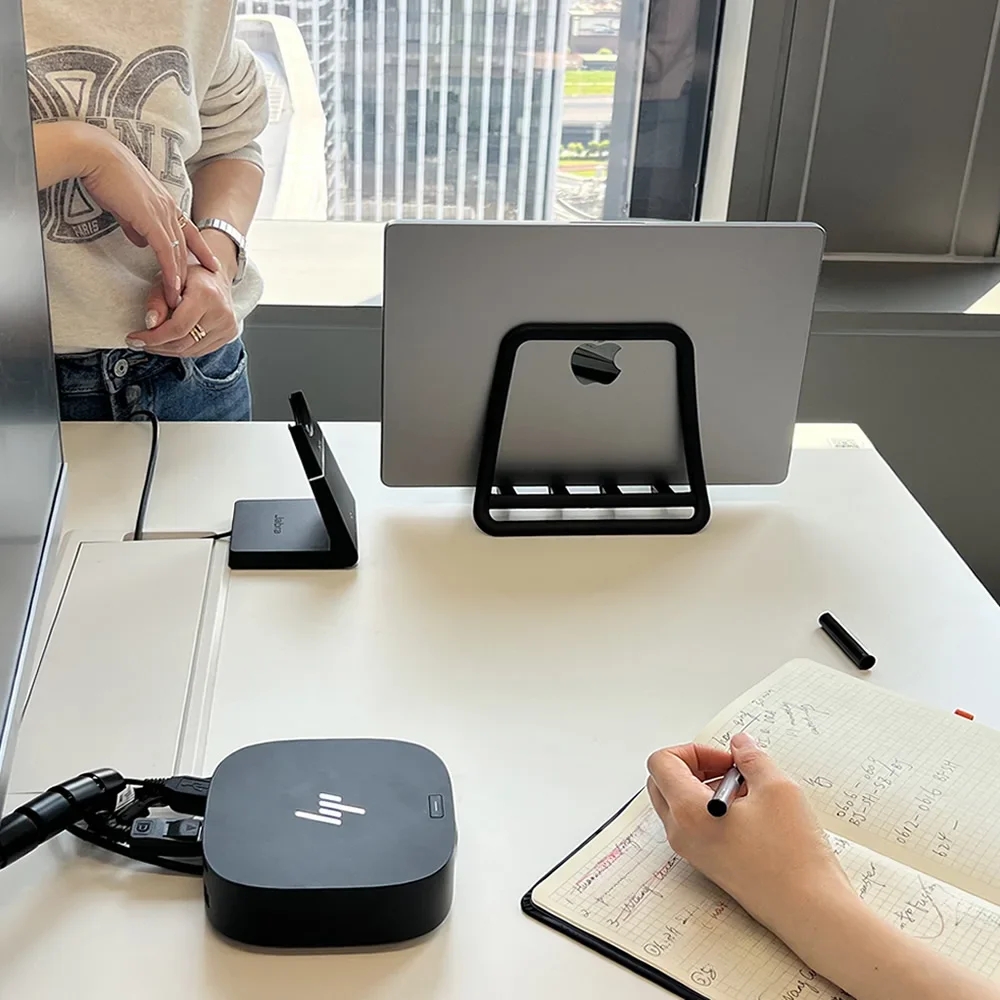 حامل عمودي للكمبيوتر المحمول م - مراجعة Dell Tablet Accessories وسعره