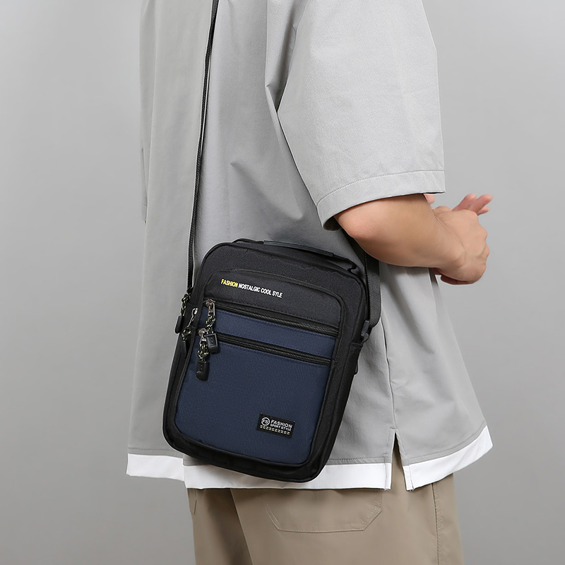 حقيبة كتف رجالية جديدة من أكسف - مراجعة Tablet Shoulder Bag وسعره