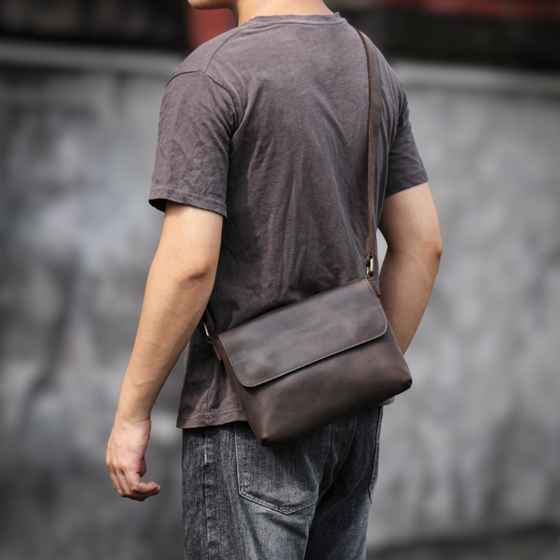 حقيبة كتف من الجلد الأصلي GURO - مراجعة Tablet Shoulder Bag وسعره